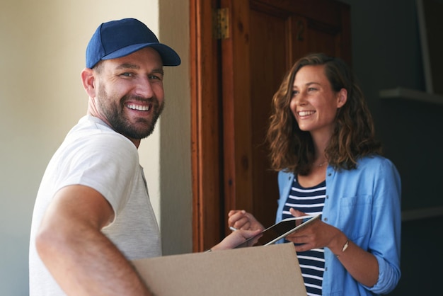 another delivery handed satisfied customer portrait courier making delivery customer her home 590464 14647